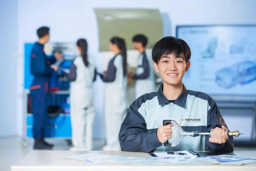 学汽修的孩子,毕业后都去了哪里?